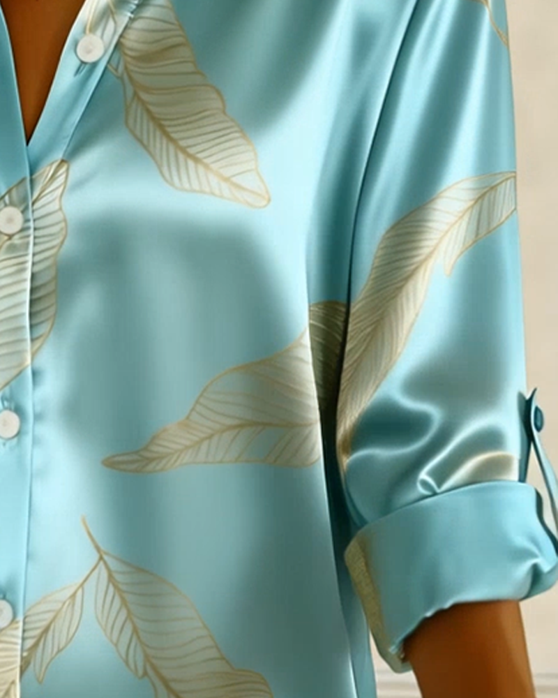 Chic Satin Shirt with Elegant Collar Print